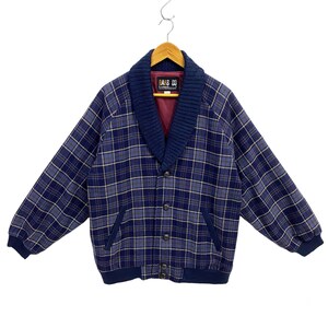 Chaqueta tipo cárdigan clásica vintage de los años 80 y 90 de DAKS London con cuello chal, estilo blusón a cuadros escoceses, de lana, estilo bombardero, fabricada en Japón, azul, talla mediana