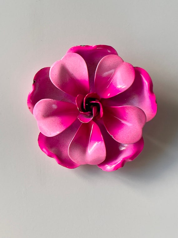 Vintage Bright Pink Flower Enamel Brooch Mod Meta… - image 1