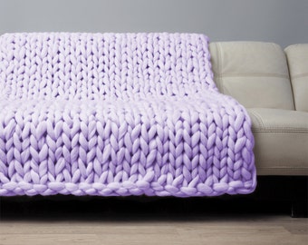 Giant Knitted Blanket. Super Chunky Merino Wool Throw. Big yarn. Grande Punto. Big stitch blanket by woolWow! Lavender color