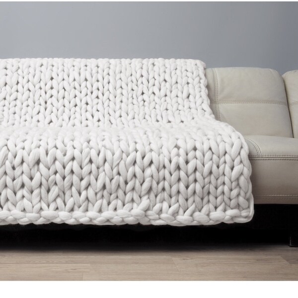 Super Chunky Blanket. Giant Knitted Merino Wool Throw. Big Yarn. Grande Punto. Big stitch blanket by woolWow! Milk color