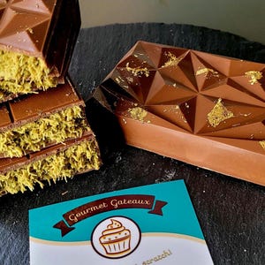 VIRAL DUBAI CHOCOLATE Bar, Luxusschokolade gefüllt mit knusprigem Kadayif, Kunafa, Knafeh & Pistaziencreme Eid, Geburtstag, Ostern Geschenk