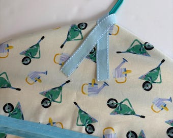 Wheelbarrow garden peg bag