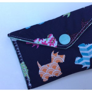 Scottie dog card holder