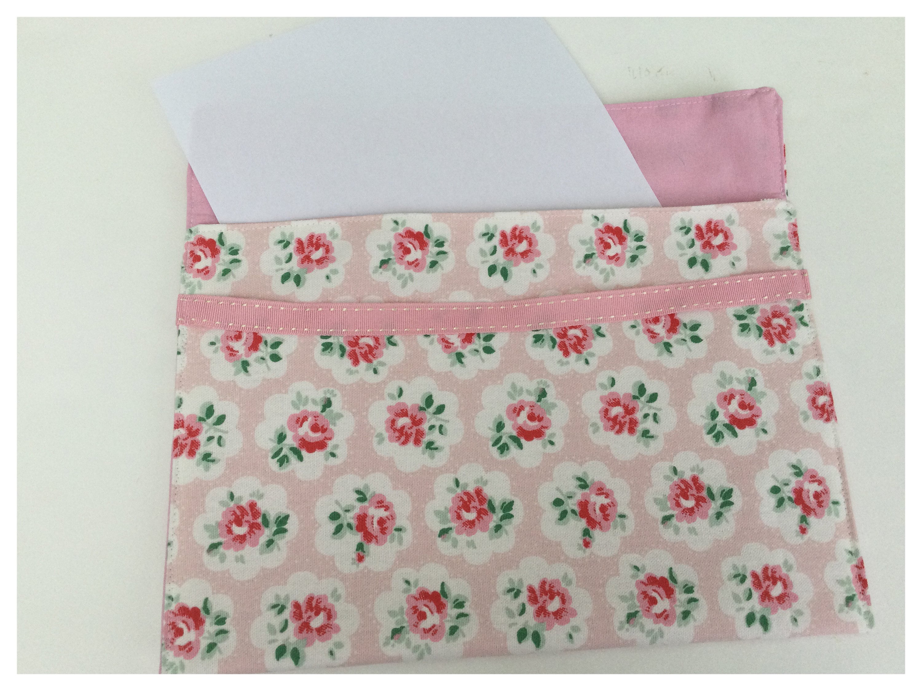 BNWT Cath Kidston London The Freston Rose Cowboy Mini Wallet