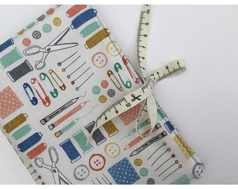 Sewing/crafting fabric needle case/organiser