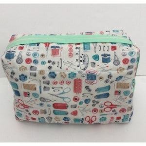 Make up tas met naai fournituren stof