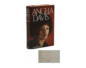 An Autobiography ~ SIGNED by ANGELA DAVIS ~ First Edition ~ 1st Printing ~ 1974irst Edition ~ 1st 1974