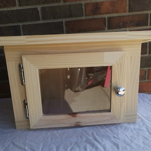 Petite bibliothèque / Livraison gratuite / Prêt de bibliothèques / Canada / Garde-manger / Petite bibliothèque de quartier / Petite galerie d'art / Bois massif