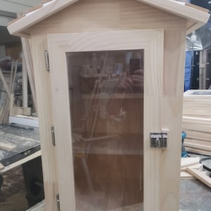 Bibliothèque de maison de ville très haute / Livraison gratuite / Petit garde-manger / Petite bibliothèque de quartier / Bois massif / Boîte de bénédiction / Petite galerie d'art
