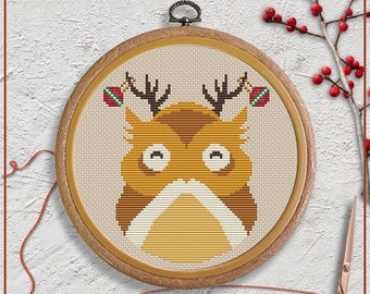 Easy Christmas owl cross stitch pattern by Stitchery Stitch