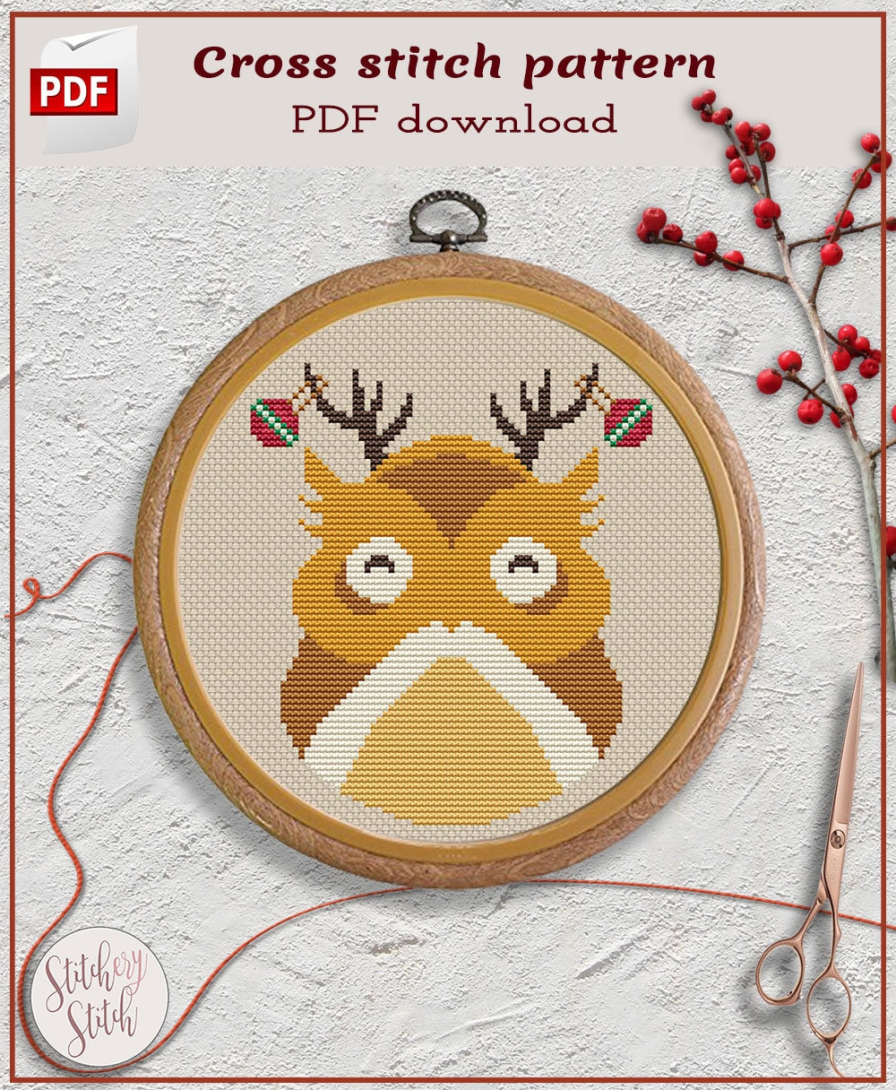 Easy Christmas owl cross stitch pattern by Stitchery Stitch