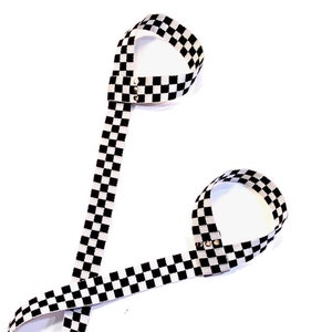 ROLLERSTUFF Black & White Checkered Flag Adjustable Roller Skate Leash