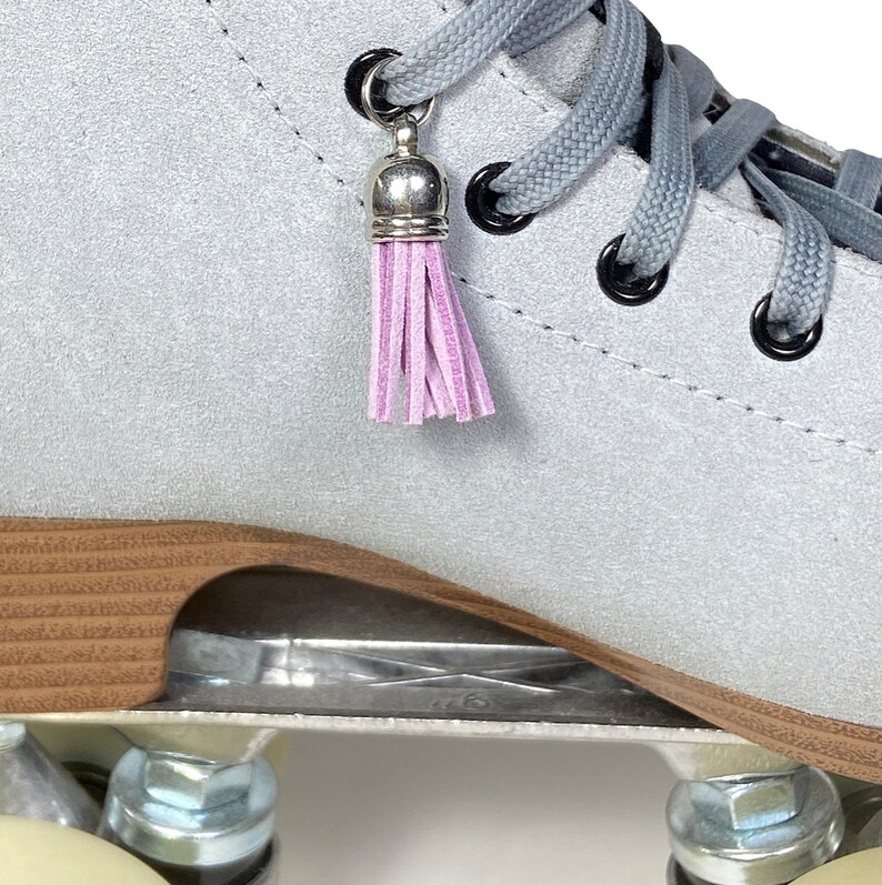 Wildleder Quasten Schnürsenkette Charm Rollschuhe Accessoire, Leichte Orchidee Single Tassel