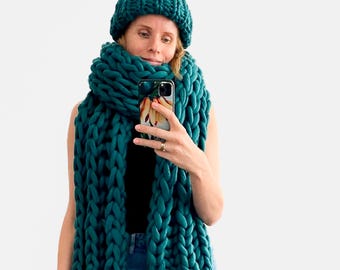 Matching Chunky Scarf and Beanie Set, Merino Wool Winter Gift