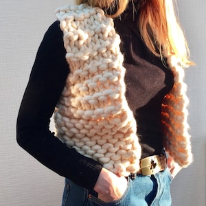 Chunky knit vest - Sleeveless cardigan vest - Chunky wool cropped waistcoat - Oversized knit waistcoat
