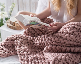 Chunky knit merino wool blanket - Warm oversized hand knit thick throw