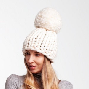 POM HAT KITS - SUPER BULKY YARN & SNAP ON POM (no pattern) - Tippy Tree  Yarns