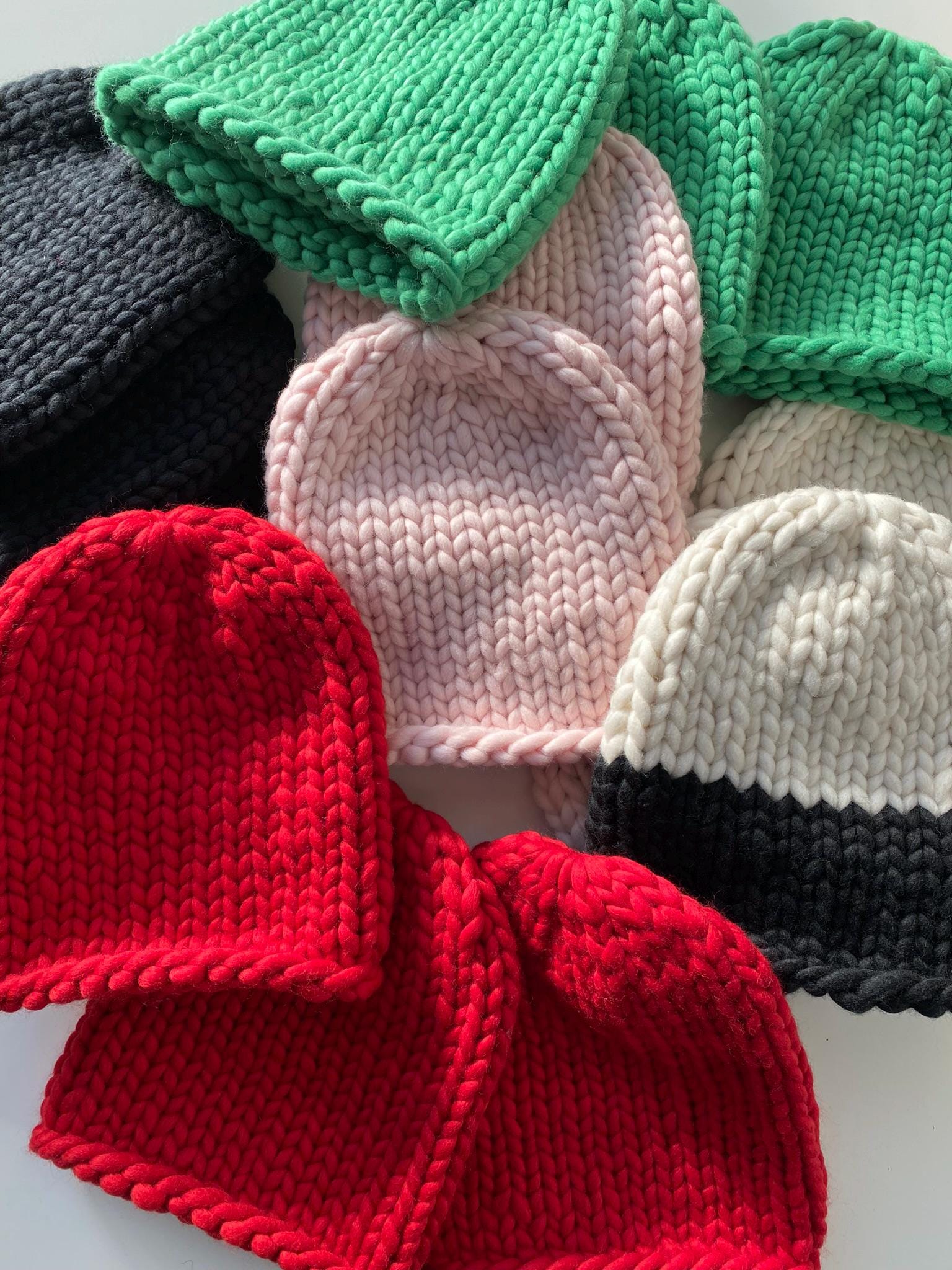 Hand Knit Beanie Hat and Cowl - Winter Hat and Snood  display picture 2