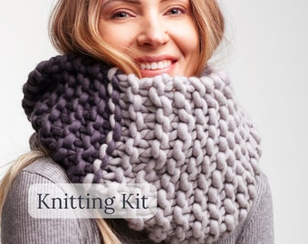 Infinity scarf chunky knit kit - Handmade cowl knitting kit - Knitted snood diy kit - Neck warmer knit projects