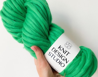 Super Bulky Merino Wool Yarn – Kelly Green, Handspun for Blankets, Sweaters