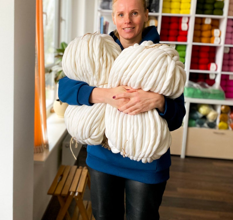 Chunky handspun yarn 1 kg / 2,2 Lb. Super bulky merino wool blanket yarn Jumbo, thick, giant yarn image 4