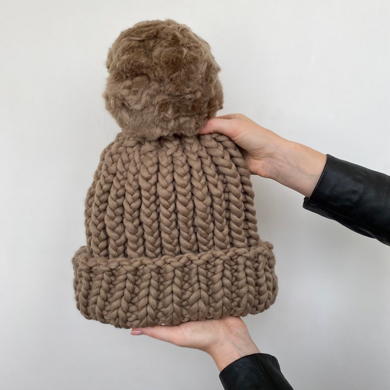 Slouchy beanie women Oversized beanie hat for women Slouchy beanie with pom pom Slouchy bobble hat