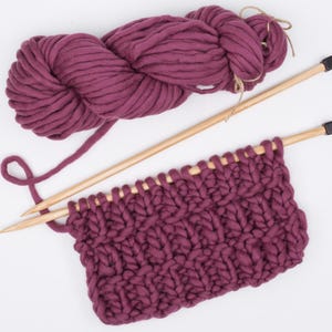Super chunky yarn - Thick bulky merino wool yarn - Felted jumbo wool for knitting - Chunky wool yarn for crafts & blankets