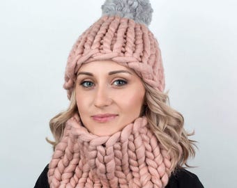 冬用チャンキーニット帽とスヌードセット - ウールポンポンビーニー