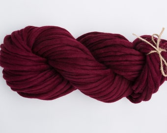 Super Chunky Yarn, Hand Spun Bulky Yarns, Extra Thick Wool yarn, Super bulky merino yarn, Burgundy wine yarn 200g / 55m
