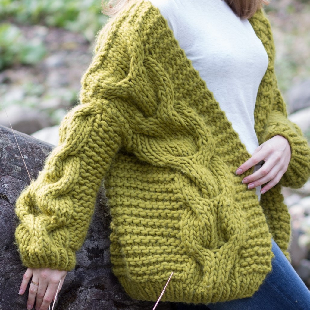 Chunky Cable Knit Cardigan Sweater - Oversized Knitted
