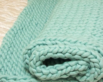 Chunky knit blanket - Hand knitted heavy 100% wool throw blanket - Chunky yarn blanket - Gift ideas