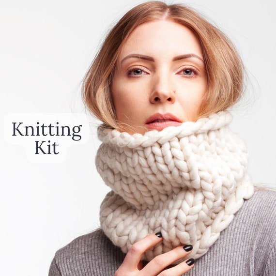 手編み タートルネックウォーマー つけ襟 カウル オフホワイト 飾り
