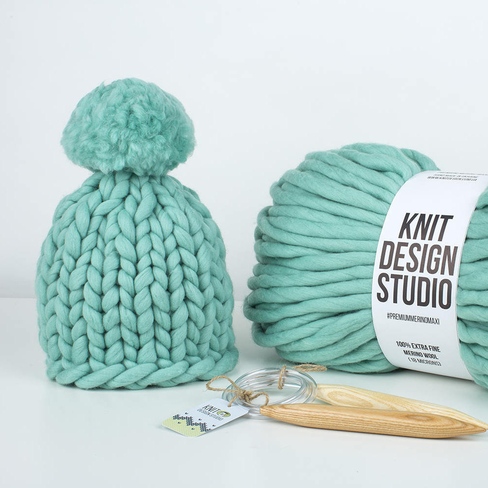 Pom Pom Beanie KNITTING KIT. Chunky Knit Kit. Giant Knitting Etsy