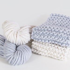 Chunky scarf knitting kit beginner Bulky knit scarf kit Color block scarf knitting set DIY kit knitters gifts image 2