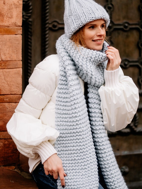 Hand Knit Merino Wool Scarf - Chunky Scarf Women - Knitted  display picture 3