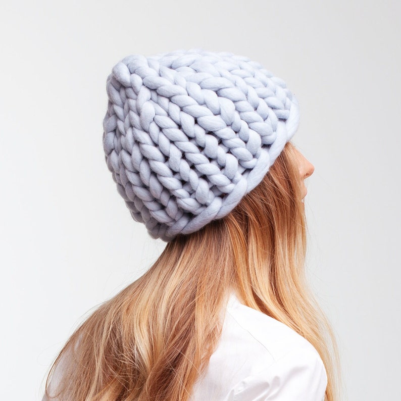 Bonnet d'hiver en grosse maille VENTE Joli bonnet pour femme Bonnet épais surdimensionné image 9