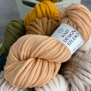 Chunky yarn merino wool - Super bulky yarn - Handspun thick yarn - Blanket knitting yarn