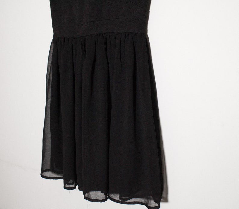 Vintage Classic Black Asymmetrical V-neck Dress Women/'s S
