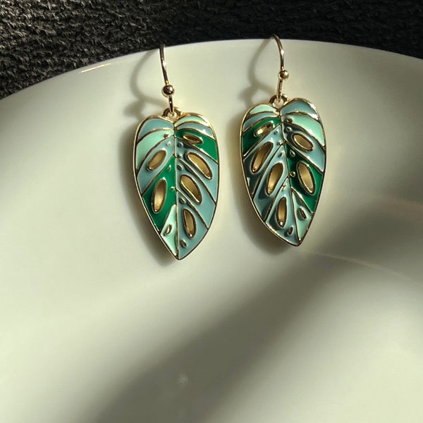 Monstera Adansonii Variegated Earrings, Enamel Variegated Monstera Adansonii AlboEarrings, Plant Leaf Jewelry, Light Weighted Earring