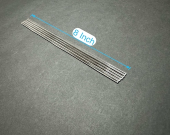 Peut inclure: Un lot de huit tiges acryliques transparentes, chacune mesurant 20,32 cm de long.