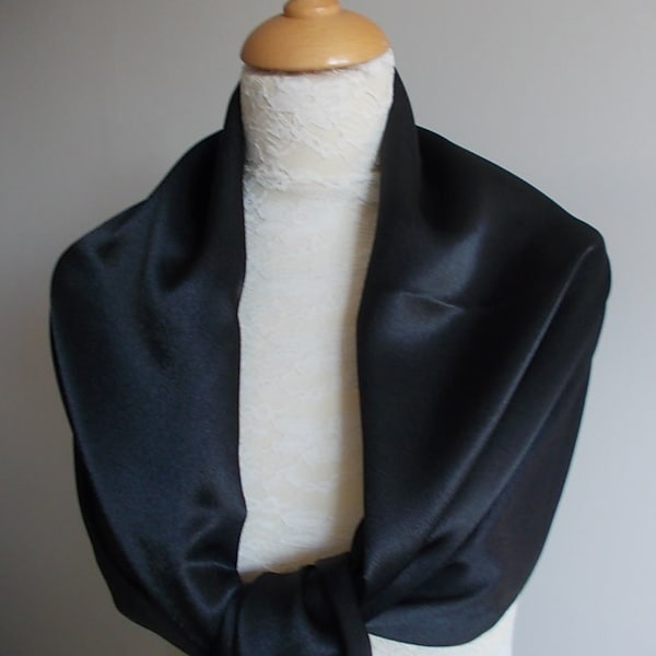 shawl printed satin