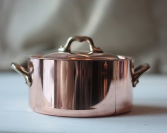 Round French Vintage Copper Cocotte / Copper Anniversary / Farmhouse