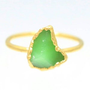 Raw Chrysoprase Ring, Gold Ring, Raw Stone Ring, Raw Jade Ring, Raw Rough Crystal Ring, Stacking Ring, Engagement Ring,March Birthstone Ring