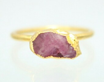 Raw Ruby Ring, Gold Ring, Raw Stone Ring, Raw Rough Ruby Crystal Ring, Stacking Ring, Engagement Ring For Women, July Birthstone Ring