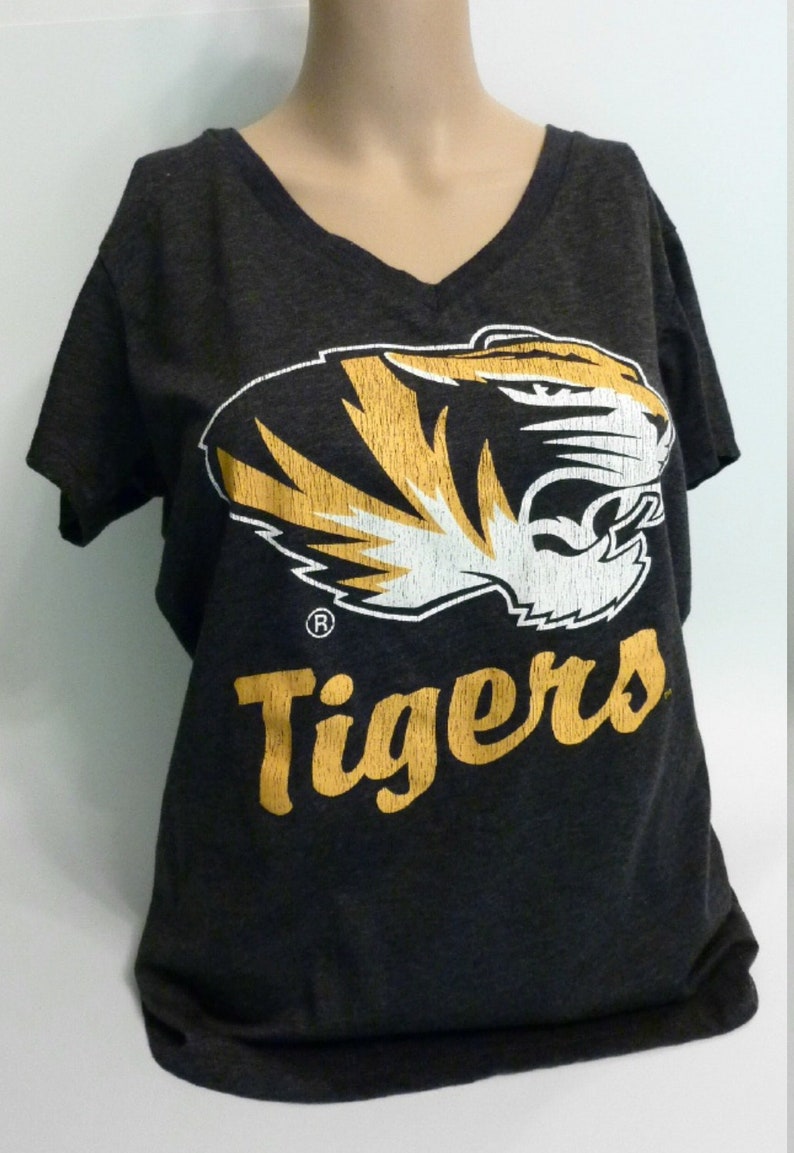 Vintage Tigers T Shirt Missouri Tigers Campus Heritage V Neck T-Shirt Size XL NOS