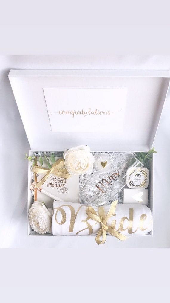 Engagement gifts for the bride deals