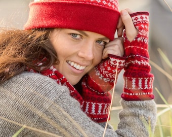 fair isle fingerless gloves, wrist warmers, gauntlets, arm warmers, wristlets, fingerless mittens. red