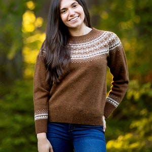 9 colours. Womens wool Fair isle jumper sweater Green, Yellow, Lilac, White, Cream, Brown, Burgundy or Beige Ladies Aviemore yoke pullover
