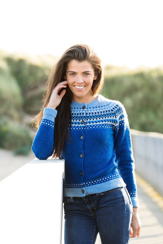 5 Colourways. Womens Fair Isle building 