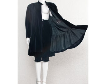 Rare vintage 1970s black velvet oversized cape FONG LENG culottes suit